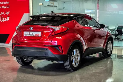 2022 Toyota C-HR — фото 6