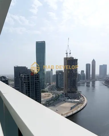 Canal View | High Floor | Vacant
