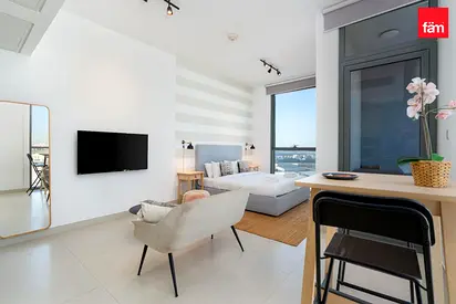 12 Cheques | Fully Furnished and Upgrded