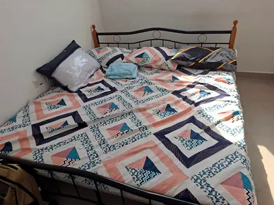 King size  Single size Metal bed with mattress