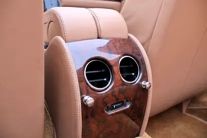 صورة 15 لـ 2007 Bentley AZURE