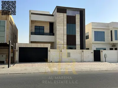 Two-story villa with a rooftop and elevator. Price includes air conditioning, electricity, and water, with a 10% discount for cash payments only.