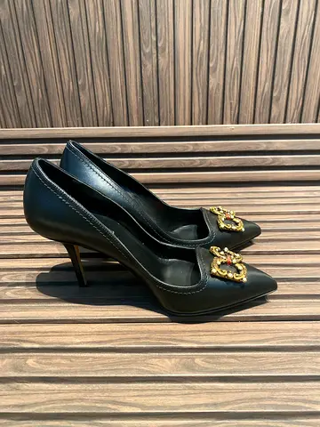Dolce  Gabbana Black Leather Pumps