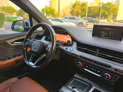 2016 AUDI Q7 — миниатюра 3