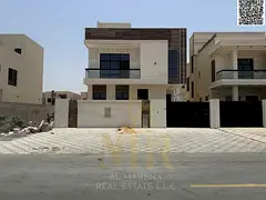 Luxury VIP villa with 5 master bedrooms, two floors and a rooftop with a swimming pool | Custom fini