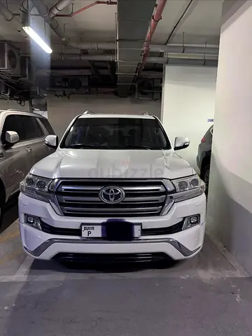 Toyota Land Cruiser 2016 GXR GCC Specs