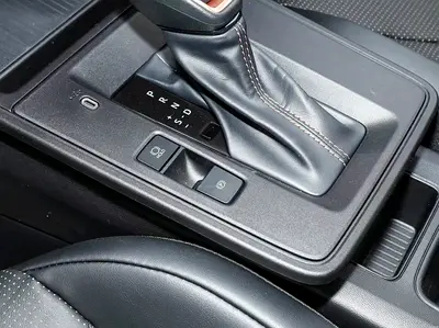 2026 Toyota COROLLA CROSS 照片 13