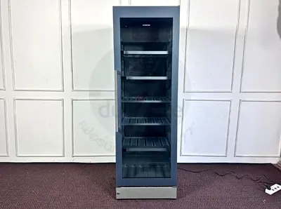 Siemens IQ700 wine Fridge freestanding