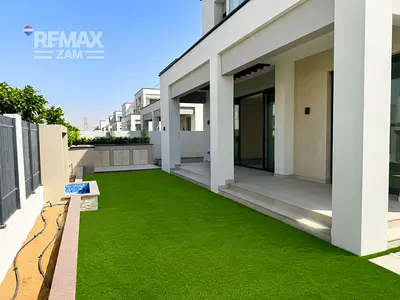 Corner Villa | Landscaped | Single Row