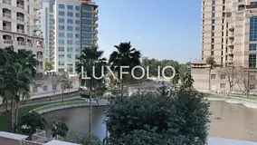 Vacant | Lake View | Spacious Layout