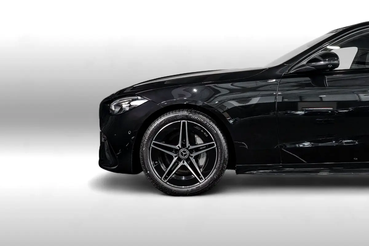 Mercedes-Benz C-Class 2025