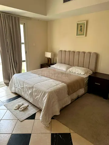 Master spacious room for Only Ladies