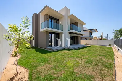 4 Bedroom Villa | Private Garden | Maids Room