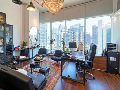Bright & Modern | Canal View | Ready to Move In