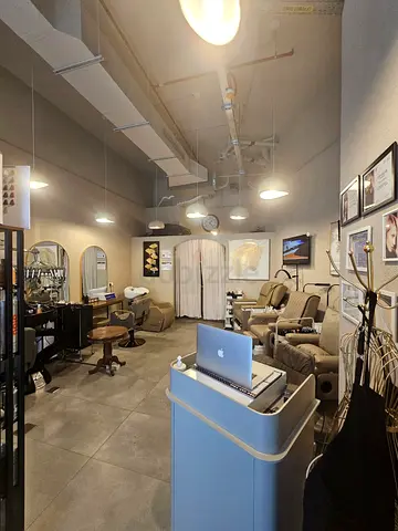 Ladies Beauty Salon for Sale | Fully Equipped | Running Business