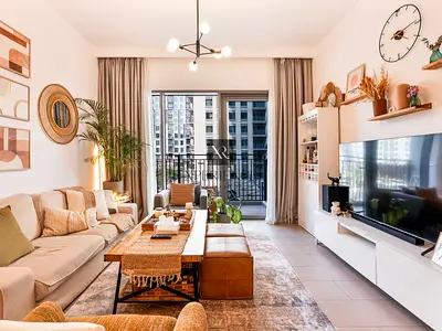 SEMI FURNISHED | READY TO MOVE IN | MODERN DESIGN
