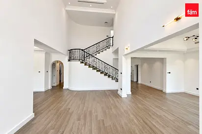 Vacant I Lake View I Upgraded I Great Landlord
