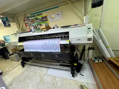 Large Format Vinyl/Signage Printer – Working Condition, Ready to Use. Good Price