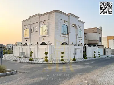 Corner villa, two floors, roof, and swimming pool. Prime location close to public amenities. Price includes electricity, water, and air conditioning.