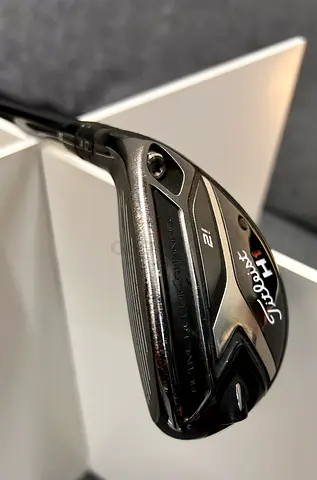 Titleist 21° Hybrid Golf Club - Good Condition