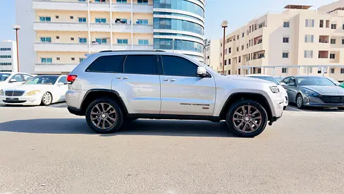 صورة مصغرة 6 لـ 2016 JEEP GRAND CHEROKEE