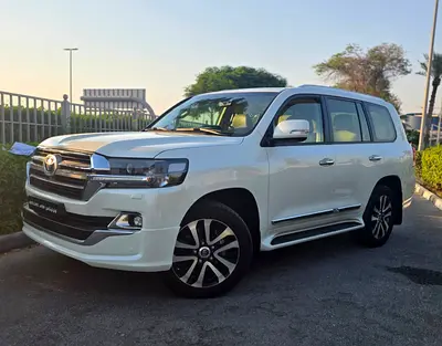 Toyota Land Cruiser 2019 GXR Grand Touring - GCC Specs - Excellent Condition