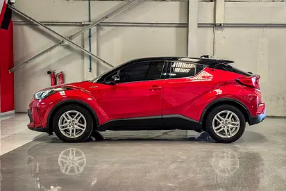 2022 Toyota C-HR — фото 5