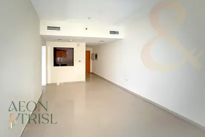 Exclusive 1 BR | Spacious | May Residence JVC