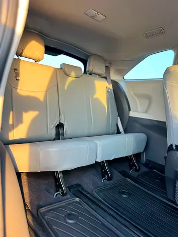2024 Toyota SIENNA 缩略图 15