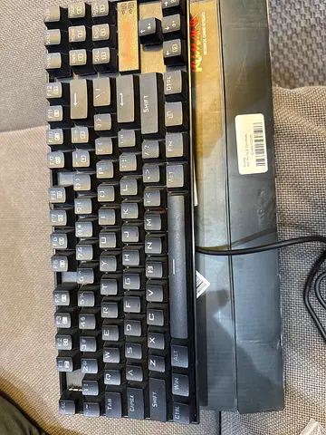 Used lightly wired mechanical gaming keyboard - functional, Kumara Redragon