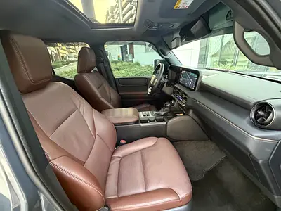 Toyota Prado Adventure First Edition, миниатюра 12