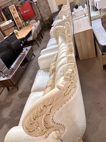 White Ornate Baroque Style Sofa - Excellent Condition