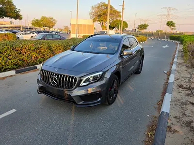 2018 Mercedes-Benz GLA 250 AMG - Canadian Specs - Pristine Condition