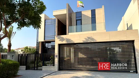 Brand New Custom Villa | Direct Lake Frontage