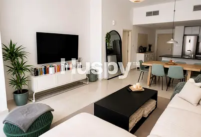 Vacant | Golf Course View | Unfurnished