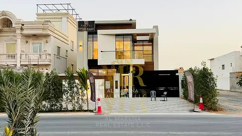 فيلا مودرن بالمويهات | 5,000 قدم | بجوار المسجد | شامل الكهرباء والمياه والمكيفات