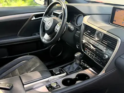 صورة 10 لـ 2019 Lexus RX-SERIES