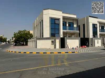 فيلا كورنر تملك حر في ارقي مناطق عجمان شارع رئيسي بسعر شامل كهرباء ومياه ومكيفات