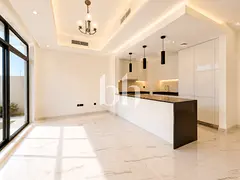 4Bed Corner | Big Living Area | Vacant August