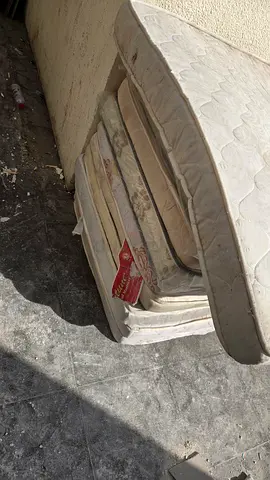 Single bed mattress