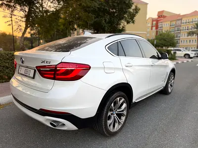 2015 BMW X6 — фото 6
