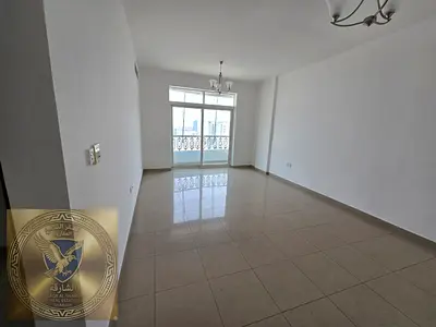 شقه غرفتين وصاله بلكون اطلاله مفتوحه خزائن بالحائط غرفتين ماستر  باركن رملي متوفر غرفه غسيل قريب من متحف الشارقه والكورنيش