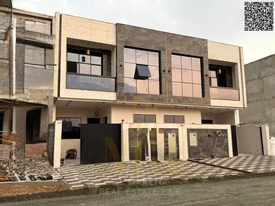 فيلا فاخرة للبيع في الحليو 2 - تصميم أنيق يضم 5 غرف نوم واسعة وتشطيبات فائقة الفخامة في موقع استراتيجي في عجمان 🏡✨