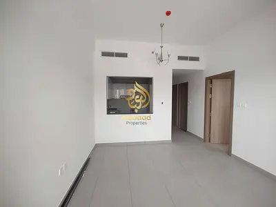Specious 1BHK apartment with bolcony very prime location just in 58k in warsan 4