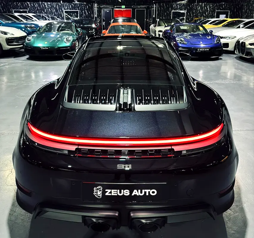 Porsche 911 2025