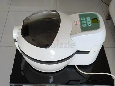 Air Frier (Tefal) frier  low oil multi-cooker in a very good condition
