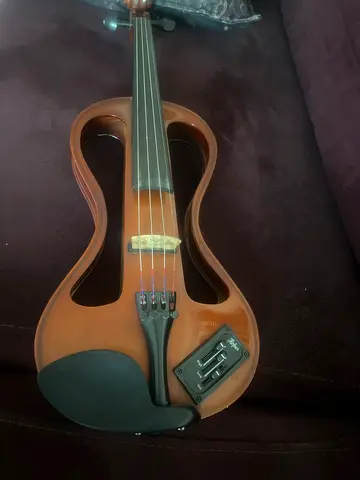 Hofner electric violin