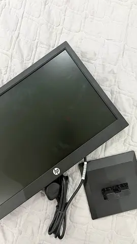 HP P19b G4 WXGA Monitor
