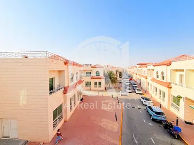 Spacious || 3 Bedrooms Apartment || Balcony || ‪