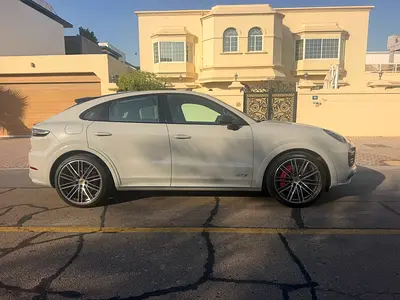 صورة 4 لـ 2022 Porsche CAYENNE